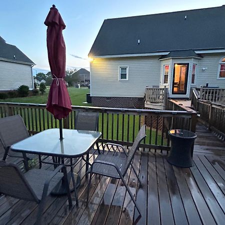 Home Away From Home With Pool Rocky Mount Exteriör bild